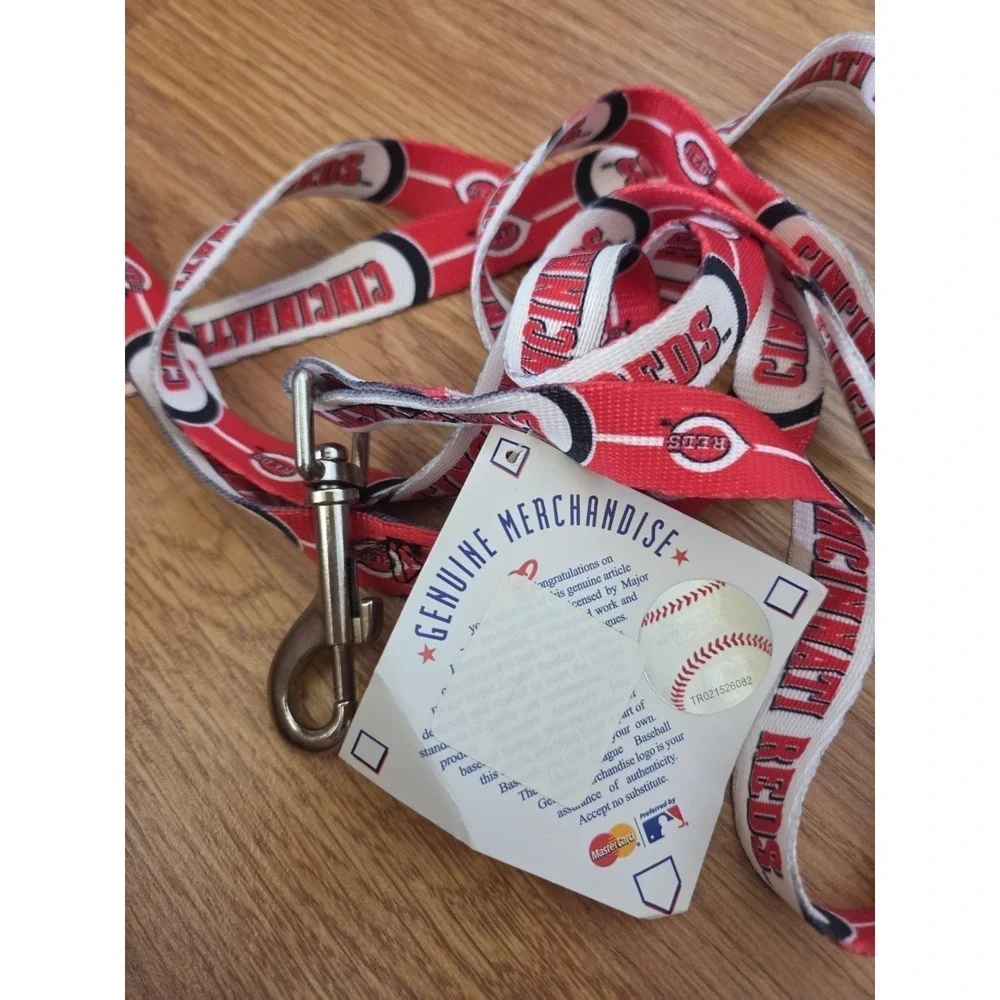 MLB Cincinnati Reds Dog Leash Heavy Duty NWT Dog Cat Baseball 75